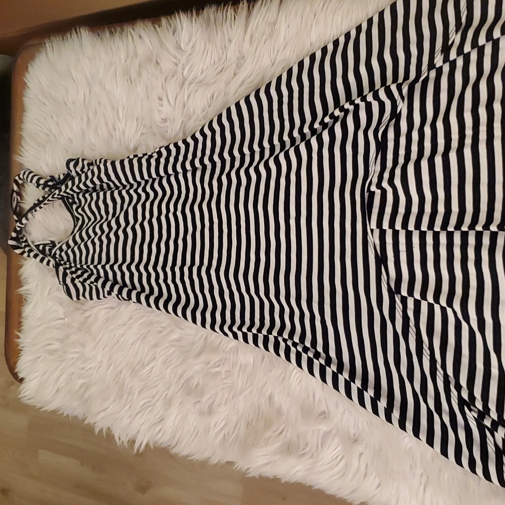 Dots Criss Cross Racerback Striped High-Low Maxi Dress – Size Small
